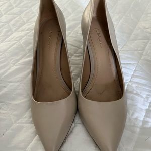 BCBG nude heels. 3”